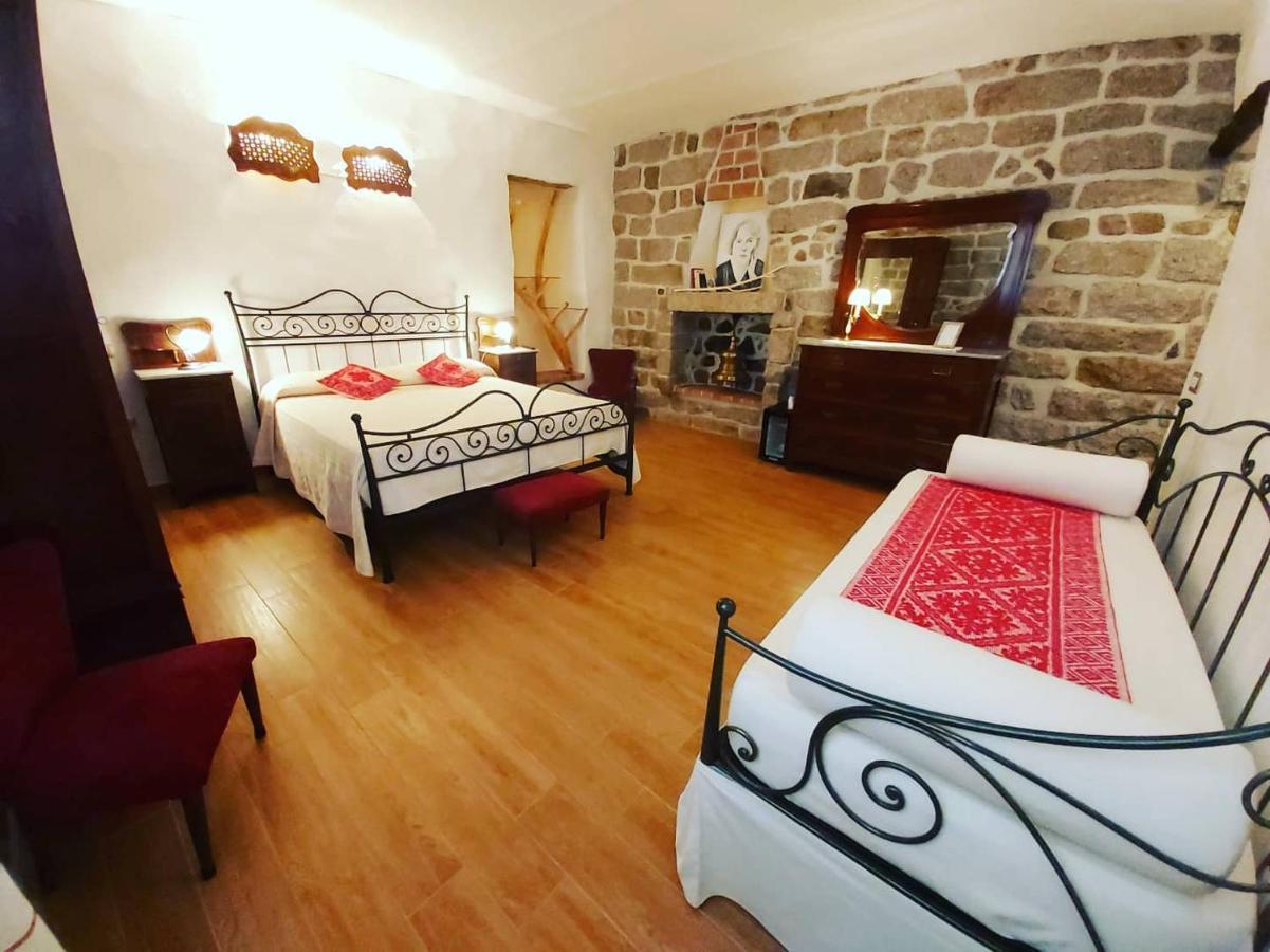 Al Vecchio Corso B&B Tempio Pausania Dış mekan fotoğraf