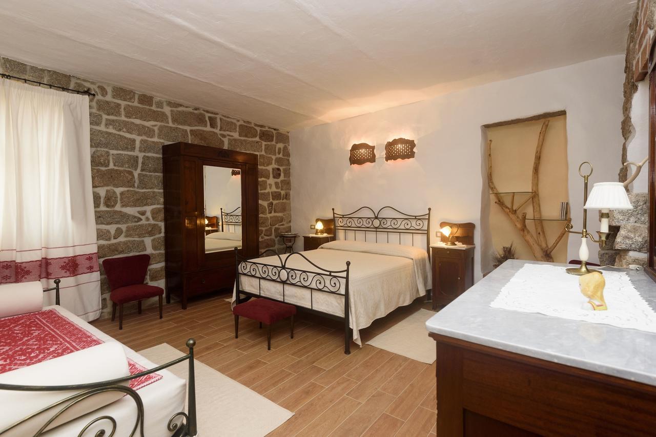 Al Vecchio Corso B&B Tempio Pausania Dış mekan fotoğraf